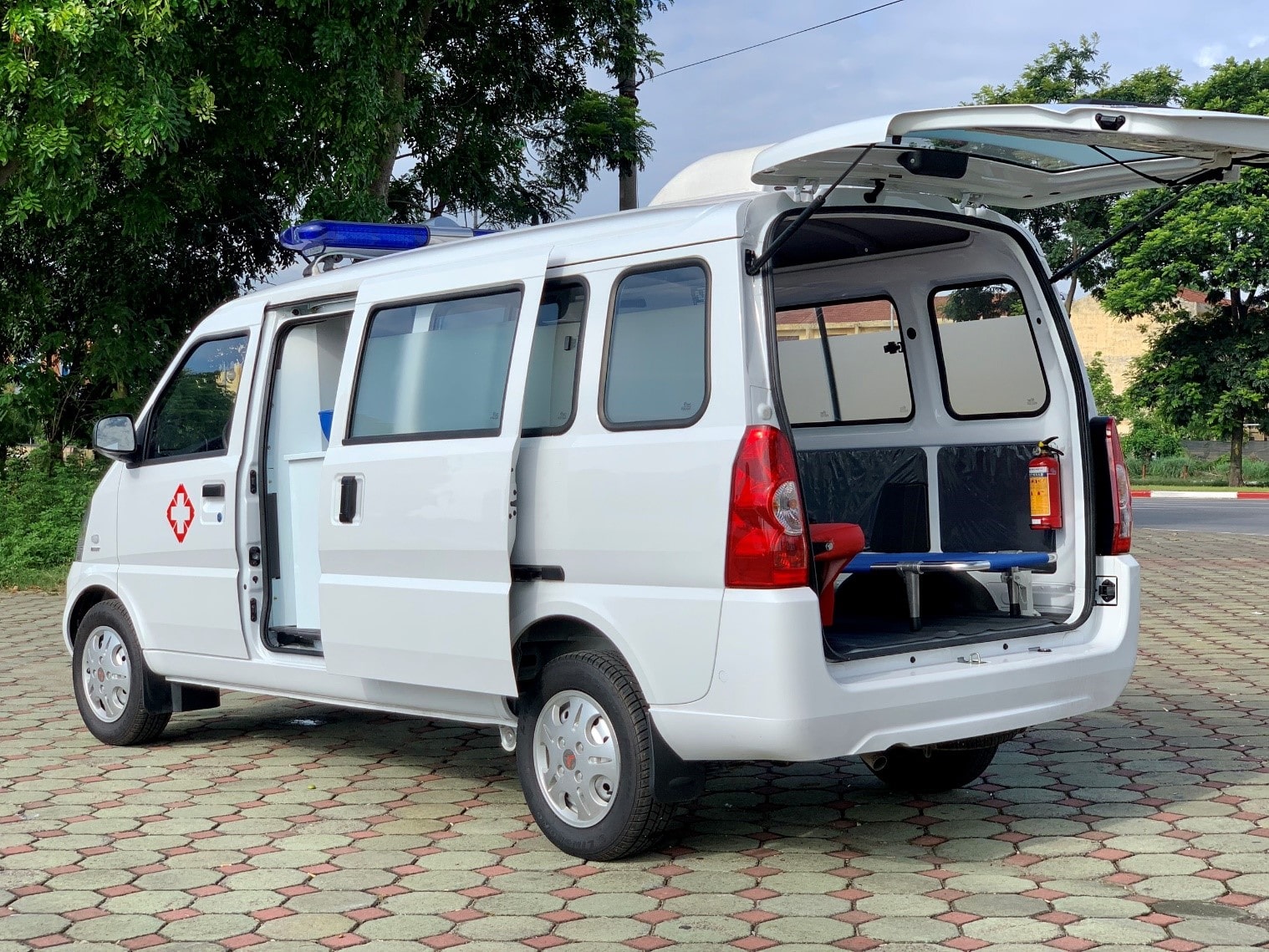 Xe cứu thương Wuling