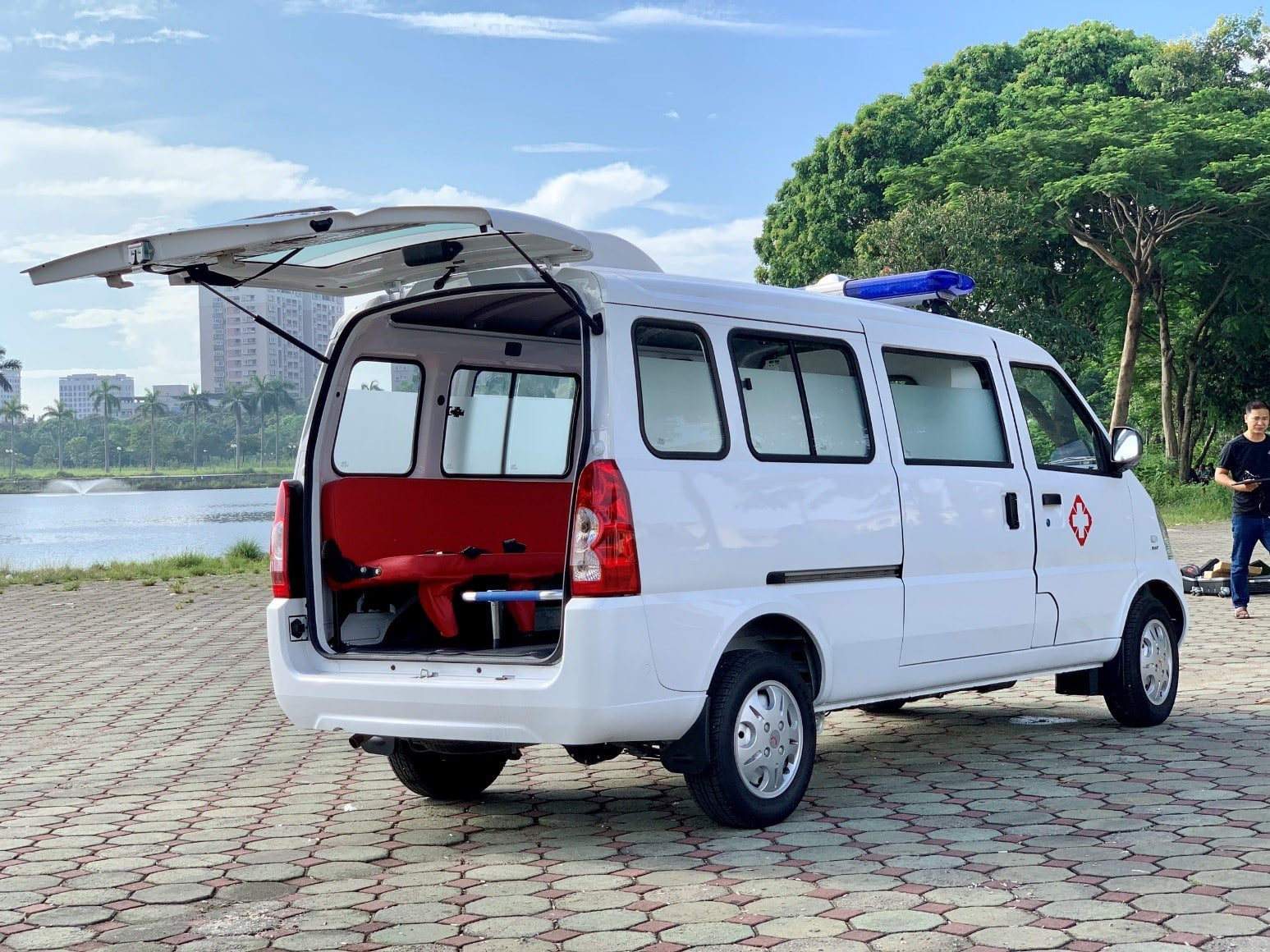 Xe cứu thương Wuling