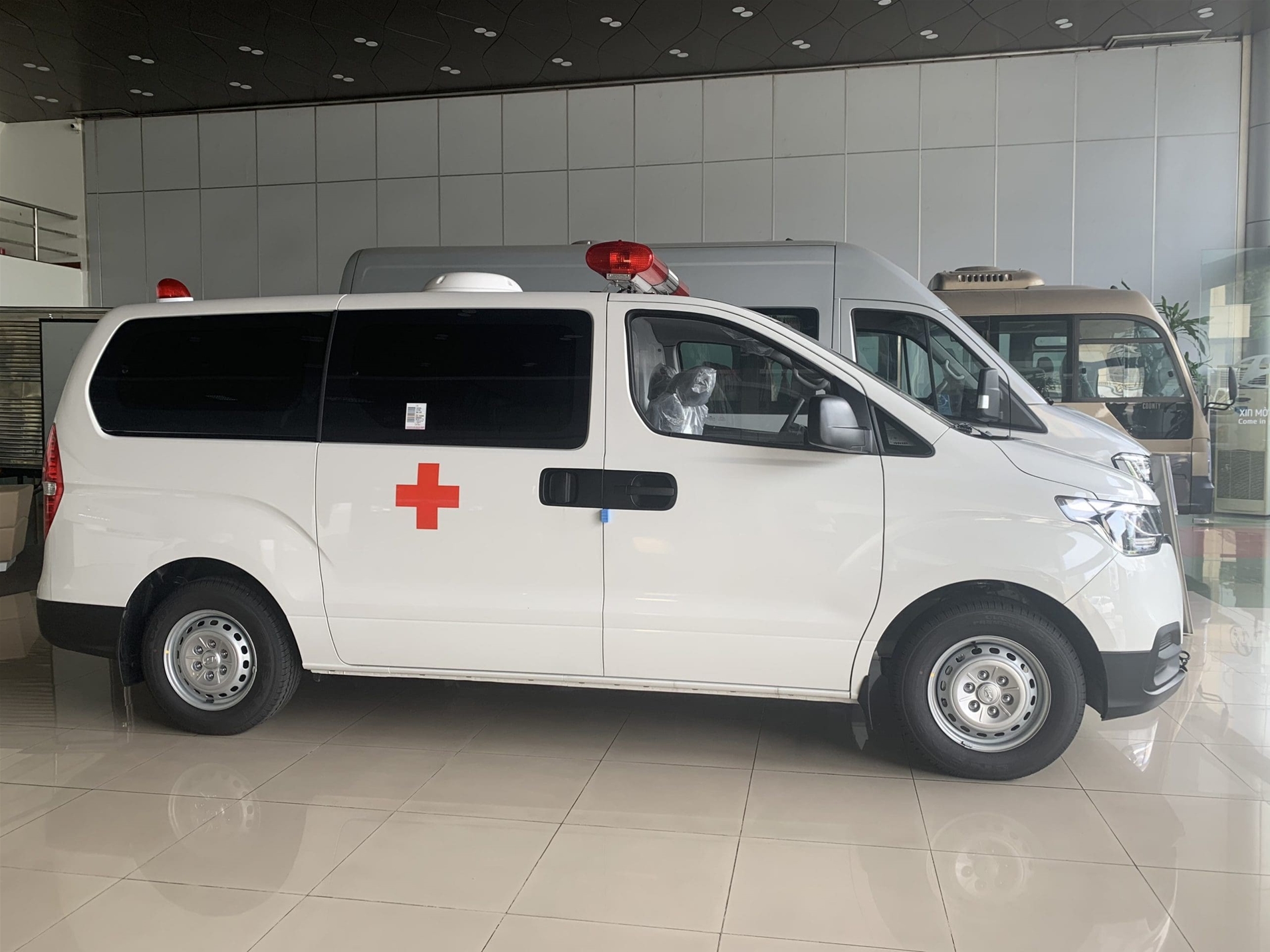 Xe cứu thương Hyundai Starex, Giá xe ô tô cứu thương Starex