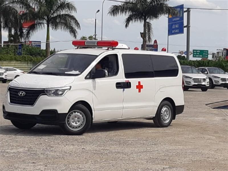 Mua xe cứu thương Hyundai Starex