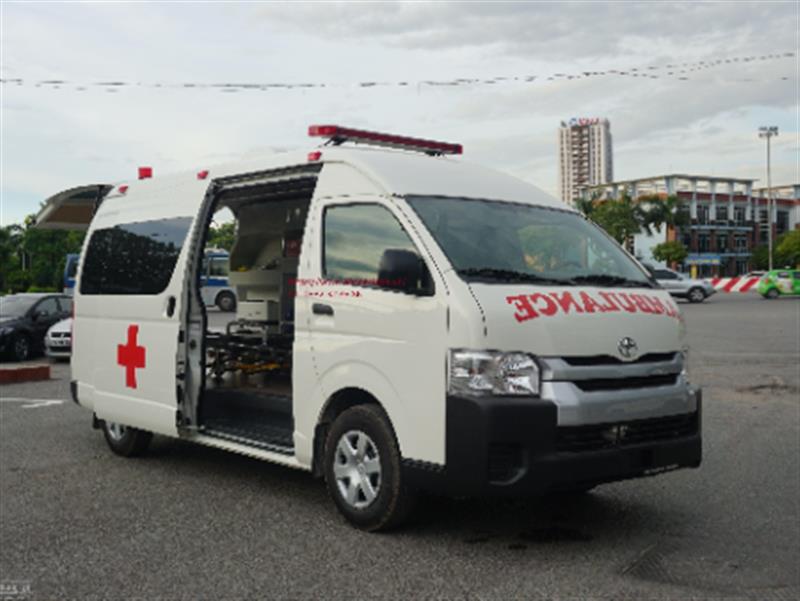 Mua xe cứu thương Toyota Hiace